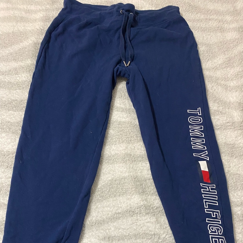 TOMMY HILFIGER